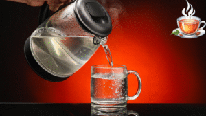 सुबह खाली पेट गर्म पानी पीने के शानदार फायदे।