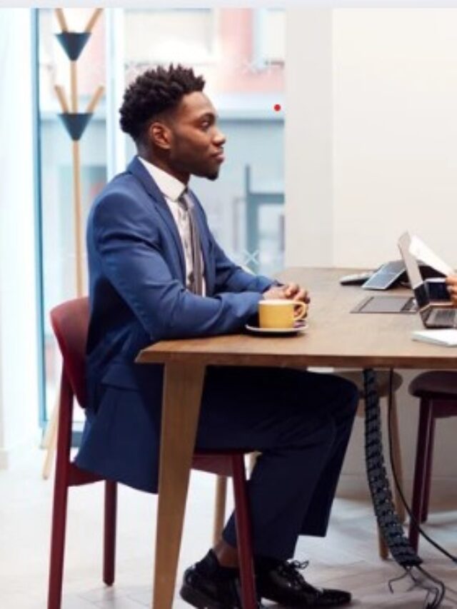 इंसान का व्यवहार काफी अहम होता है।