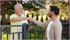 शब्दों के चक्कर में रिश्तों को ख़राब मत कीजिये।  