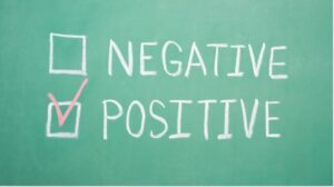 जीवन में हमेशा पॉजिटिव रहिये नाकि नेगेटिव।  